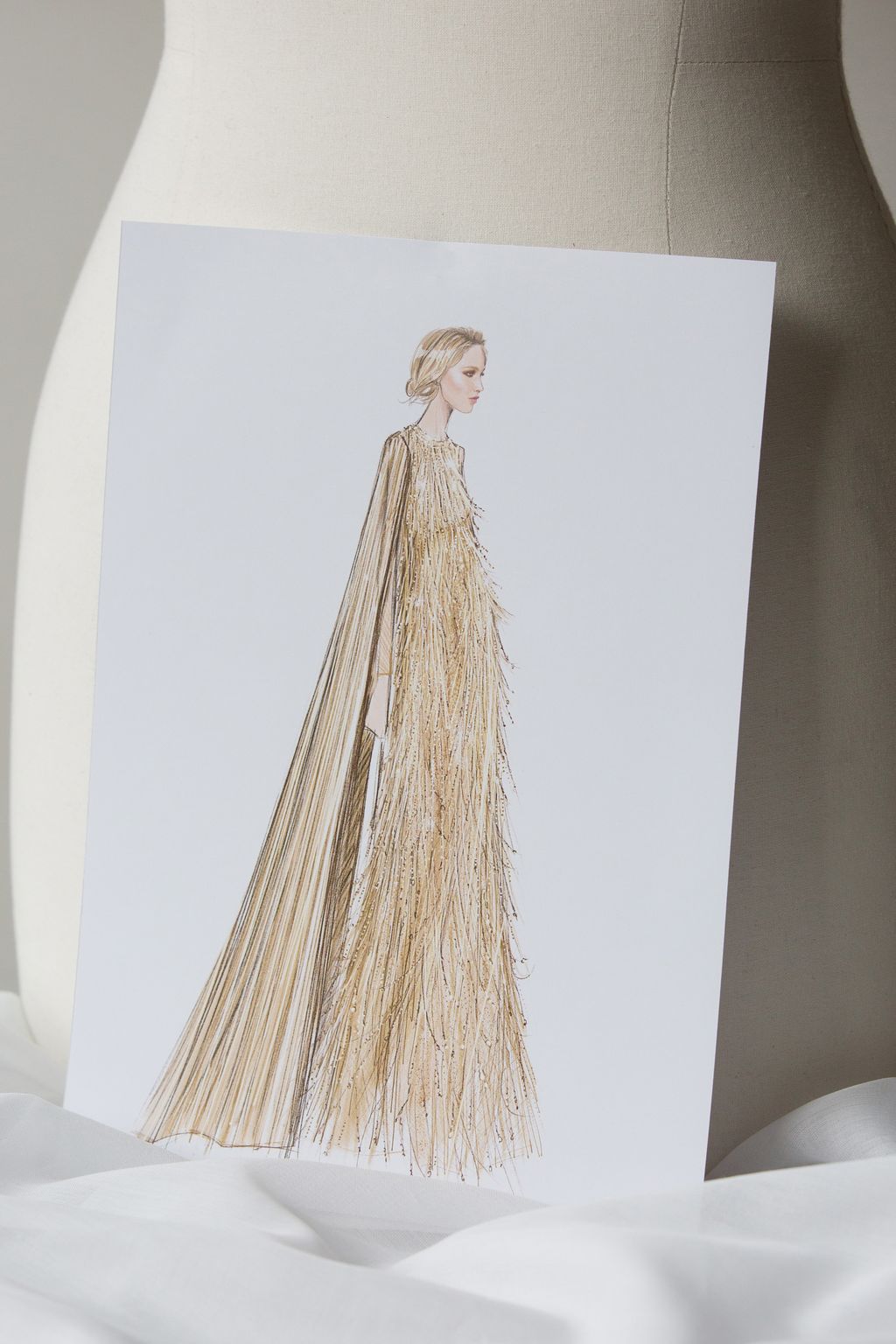 Sketsa gaun Dior Jennifer Lawrence