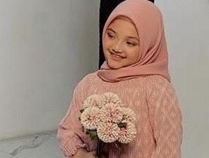 Tutorial Hijab Arsy Hermansyah Viral Bikin Gemas, Anak Ashanty Banjir Pujian Tutorial Hijab Arsy Hermansyah Viral Bikin Gemas, Anak Ashanty Banjir Pujian