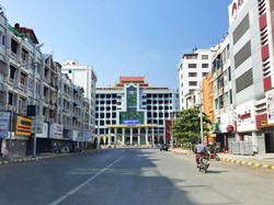 Myanmar Sunyi Senyap, Ganasnya Corona di Prancis Sehari 61.340 Kasus