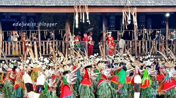 Warna Warni Festival Hudoq Kawit di Samarinda