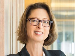 Kisah Abigail Johnson, dari Kerja Part Time Kini Jadi Wanita Terkaya di Dunia