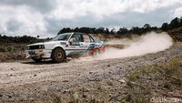 Aksi Para Pebalap di Danau Toba Rally 2021