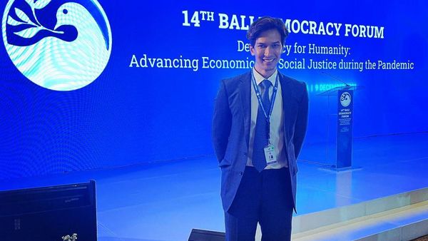 Bikin Bangga! Dimas Beck Jadi Pembicara di Forum Internasional