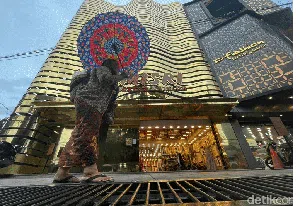 Kisah Penjual Jamu Jakarta, Menggendong Asa di Ibu Kota