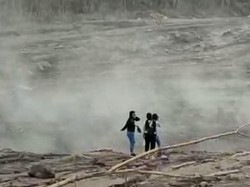 Erick Thohir Kerahkan BUMN Bantu Korban Erupsi Gunung Semeru