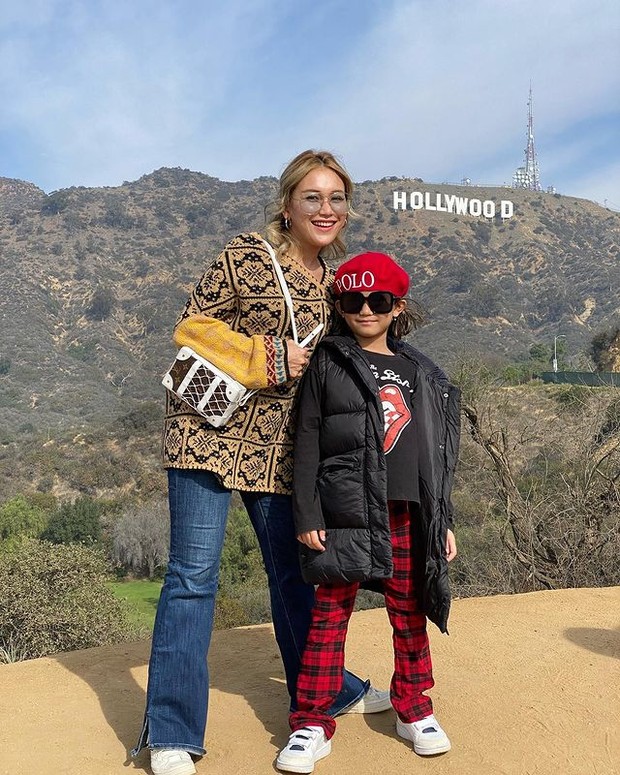 Kompak liburan Ayu tingting dan Bilqis/instagram.com/ayutingting92 Kompak liburan Ayu tingting dan Bilqis/instagram.com/ayutingting92