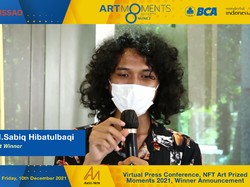 Karya Seni Stiker Berjalan Menangkan NFT Art Prized Moments 2021