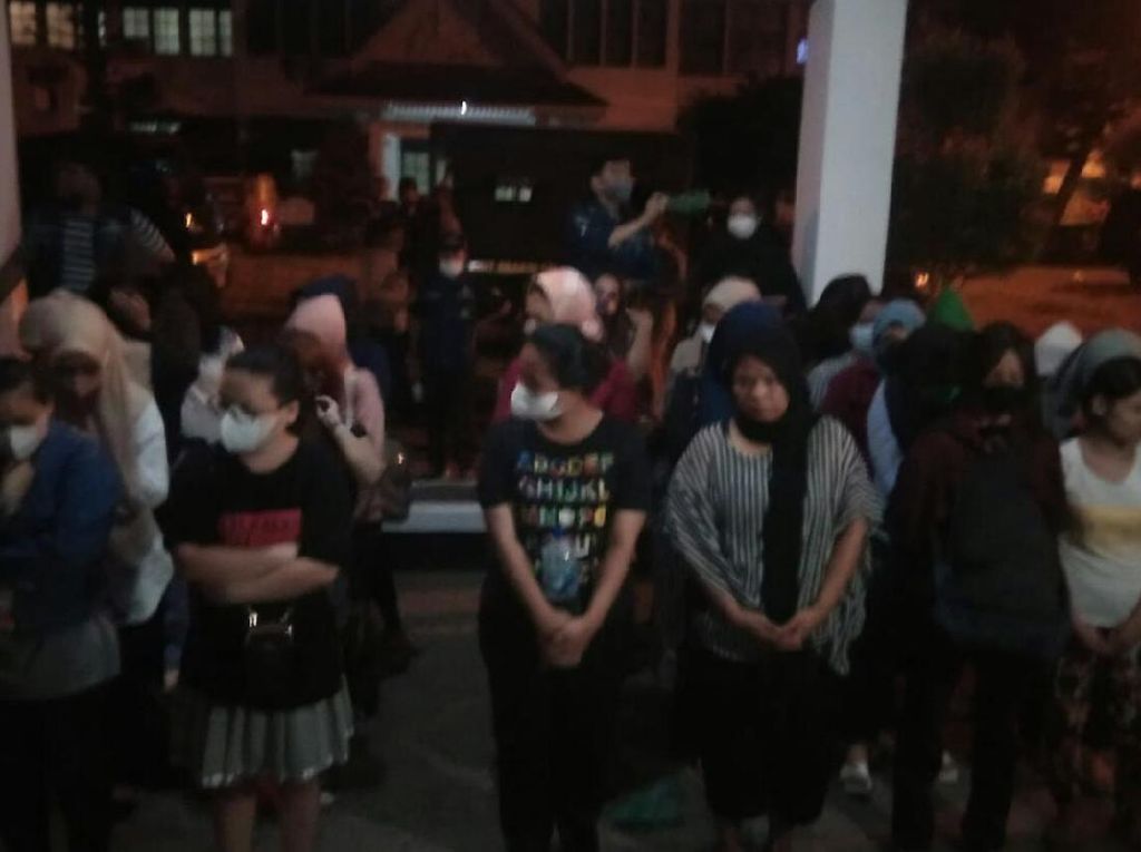 Satpol PP Medan Gelar Razia Penginapan, 27 Orang Diamankan Satpol PP Medan Gelar Razia Penginapan, 27 Orang Diamankan