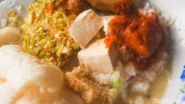 Sarapan Sego Cawuk Legendaris di Banyuwangi, Eksis Sejak 30 Tahun Lalu!