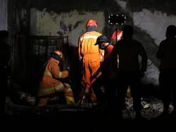 Seorang Pekerja Tewas Usai Tertimpa Tembok Pembatas Taman di Surabaya