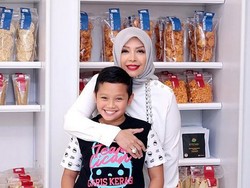 Sulaiman Anak Bungsu Sandiaga Uno Doyan Banget Sop Buntut