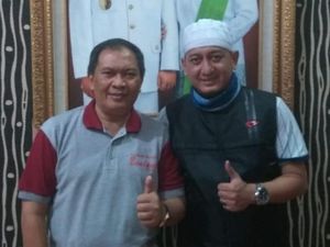 Wali Kota Bandung Meninggal, Ustaz Zacky Mirza: Beliau Dijemput dalam Ibadah Wali Kota Bandung Meninggal, Ustaz Zacky Mirza: Beliau Dijemput dalam Ibadah