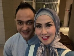 Venna Melinda dan Ferry Irawan Terbang ke Bali Urus Pernikahan