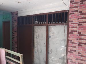 Sengketa Jalan Sempit Bikin Rumah Warga Jakbar Terimpit Sengketa Jalan Sempit Bikin Rumah Warga Jakbar Terimpit