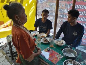 Alhamdulillah! Tengkleng Bu Harsi Diviralkan Ngepruk Kini Ramai Lagi