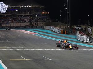 F1 GP Abu Dhabi: Drama di Lap Terakhir, Verstappen Juara Dunia F1 GP Abu Dhabi: Drama di Lap Terakhir, Verstappen Juara Dunia