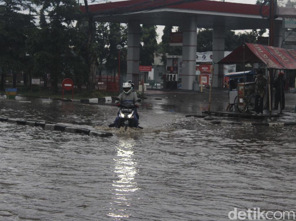 Atasi Banjir, Pemkot Bandung Harus Buat Rencana Induk Sistem Drainase