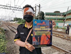 Cegah Kecelakaan, PT KAI Sosialisasi di Perlintasan Jalur KA