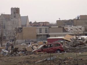 Tornado Ngeri di Kentucky AS, Korban Tewas Diperkirakan 100 Orang Tornado Ngeri di Kentucky AS, Korban Tewas Diperkirakan 100 Orang
