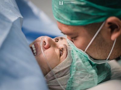 Tangis Haru Kesha Ratuliu Lahirkan Anak Pertama