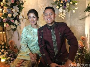 Calon Suami Melanie Putria Pulang ke Rumah Usai Operasi Tumor Otak Calon Suami Melanie Putria Pulang ke Rumah Usai Operasi Tumor Otak