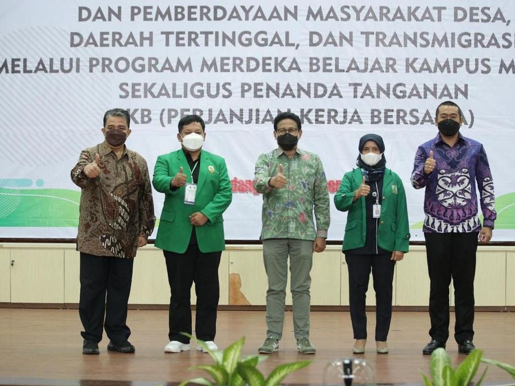 Mendes Dukung Pertumbuhan Desa Adat di Indonesia