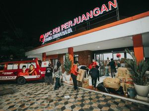 PDIP Surabaya Berangkatkan Bantuan Kloter Ketiga untuk Korban Erupsi Semeru