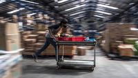 Sibuknya Gudang e-Commerce Saat Harbolnas 12.12