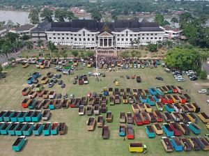 Sopir Batu Bara Terdampak Jalan Umum Ditutup Diberi BLT Rp 200 Ribu Sopir Batu Bara Terdampak Jalan Umum Ditutup Diberi BLT Rp 200 Ribu