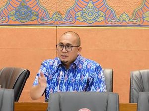 Minyak Goreng Curah Batal Dilarang, Andre Rosiade: Aspirasi Gerindra Didengar Minyak Goreng Curah Batal Dilarang, Andre Rosiade: Aspirasi Gerindra Didengar