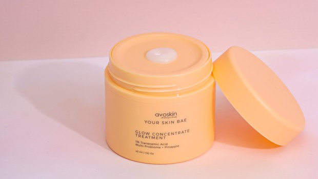 Avoskin Glow Concentrate Treatment 1% Tranexamic Acid, Multi Probiome & Pineapple (Foto: twitter.com/avoskinbeauty)