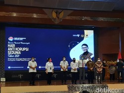 Curiga Ada Korupsi di Kemenparekraf? Lapor Lewat Whistle Blowing System