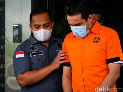 Ditangkap Gegara Narkoba, Bobby Joseph Tertunduk Malu