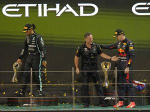 Mercedes Protes Gelar Juara Verstappen, FIA Menolak! Mercedes Protes Gelar Juara Verstappen, FIA Menolak!