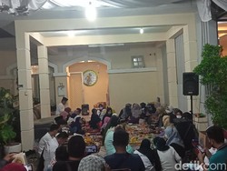 Suasana Tahlilan 40 Hari Meninggalnya Vanessa Angel dan Bibi Ardiansyah