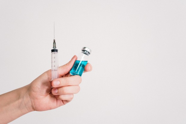 Indonesia akan memulai vaksin booster Januari 2022