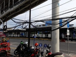 detikcom Do Your Magic: Kabel Menjuntai di Rawamangun Sempat Buat Orang Tersandung