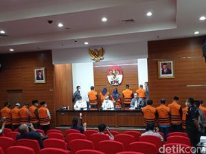 15 Anggota DPRD Muara Enim Tersangka Suap Diduga Terima Rp 3,3 M 15 Anggota DPRD Muara Enim Tersangka Suap Diduga Terima Rp 3,3 M