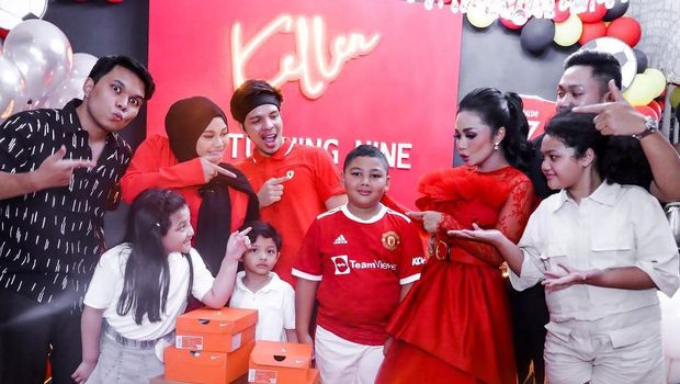 Krisdayanti rayakan ulang tahun Kellen