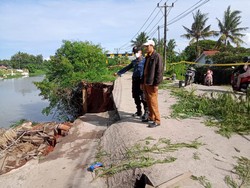 Longsor di Teluknaga Tangerang Timpa Warung Kopi, Tak Ada Korban Jiwa