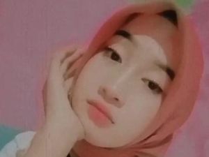 6 Foto Mahasiswi di Sulsel Rela Jadi Kuli Angkut Semen Demi Ortu 6 Foto Mahasiswi di Sulsel Rela Jadi Kuli Angkut Semen Demi Ortu