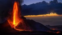 Rekor! Gunung Berapi di Spanyol Terus Meletus Selama 85 Hari
