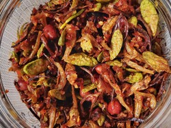 Resep Sambal Teri Pete ala Rumah Makan Padang yang Pedas Nampol