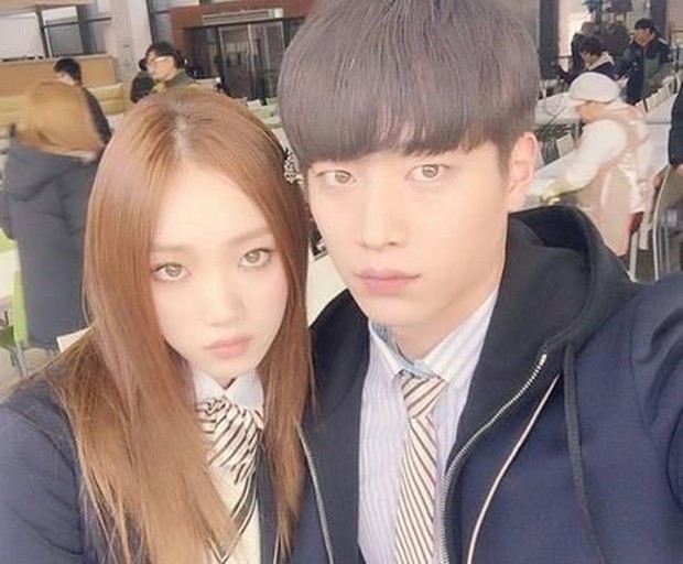 Seo Kang Joon dan Lee Sung Kyung memiliki wajah yang mirip dan cocok berperan sebagai saudara kembar/Foto: Pinterest/amp.vnexpress.net Seo Kang Joon dan Lee Sung Kyung memiliki wajah yang mirip dan cocok berperan sebagai saudara kembar