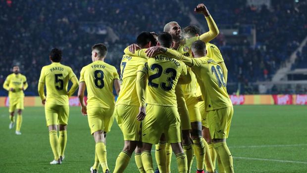 BERGAMO, ITALY - DECEMBER 09: Arnaut Danjuma celebrates with teammates Gerard Moreno, Moi Gomez and Alberto Moreno of Villarreal CF after scoring their team's third goal during the UEFA Champions League group F match between Atalanta and Villarreal CF at Gewiss Stadium on December 09, 2021 in Bergamo, Italy. (Photo by Emilio Andreoli/Getty Images)