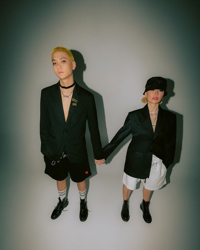 Agnez Mo dan Adam Rosyadi baru-baru ini melakukan pemotretan pakai Harajuku style. Yuk kita intip potretnya!