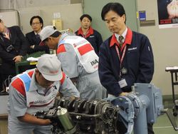 Diadu di Tingkat Dunia, Teknisi Isuzu Indonesia Masuk 10 Besar Terbaik