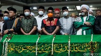 Anies Baswedan Ikut Salati Jenazah Haji Lulung