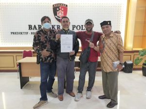 Babe Aldo Laporkan Habib Kribo ke Bareskrim Terkait Pencemaran Nama Baik Babe Aldo Laporkan Habib Kribo ke Bareskrim Terkait Pencemaran Nama Baik