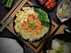 Asa Anak Sopir Angkot Bangun Bisnis Restoran, Kini Omzet Puluhan Juta